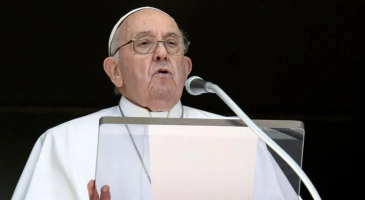 Papa Francisco: Hay mucha "mariconería" en los seminarios