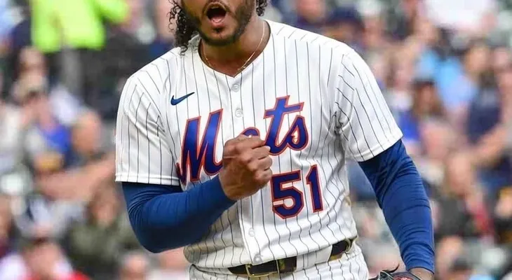 Rays adquieren a Freddy Peralta desde los Mets en canje por tres prospectos