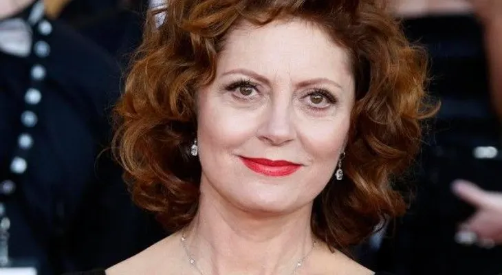 Susan Sarandon pide a turistas visitar Nepal, tras terremotos