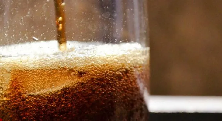 ¿Cuán malo es para la salud el componente que Coca Cola retira de sus bebidas?