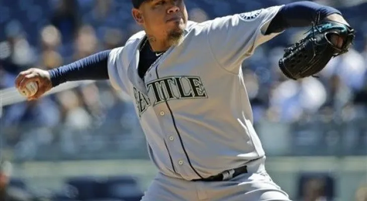 Félix Hernández lanza 5 innings y Marineros vencen a Yanquis