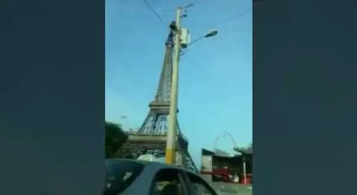 Rescatan joven que se quería lanzar de la Torre Eiffel por alegados problemas económicos