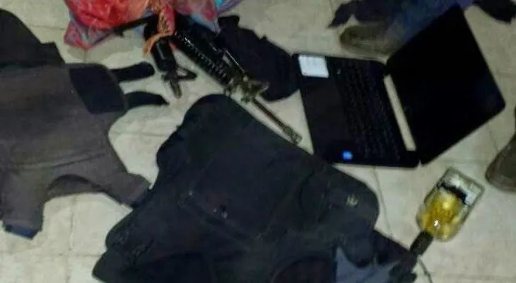 Policía incauta 4 fusiles durante allanamiento en Santiago