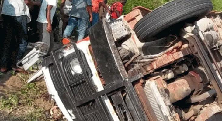 18 muertos en Haití tras volcadura camión