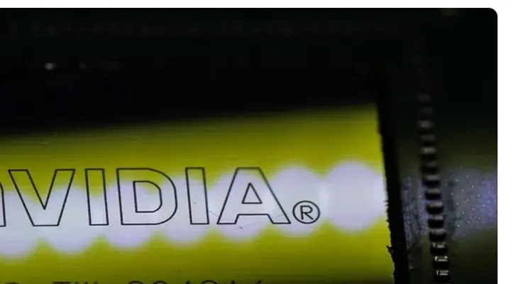 Nvidia enviará chips H200 a China con 25 % de tarifa