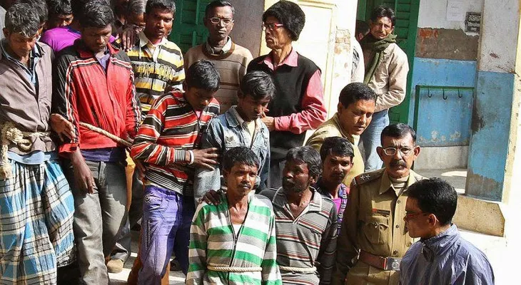 Joven india fue condenada a una violación grupal por enamorarse