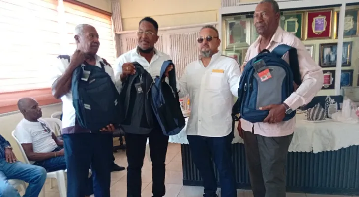 Alfredo Pulinario felicita a los padres y llama a fortalecer la unidad familiar