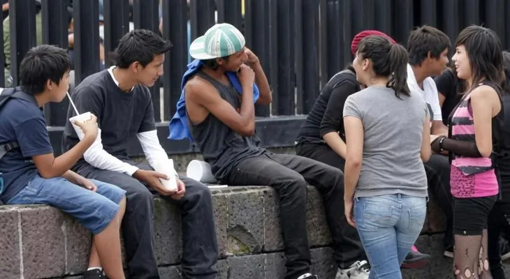 Mujeres concentran la mayor proporción de jóvenes "ninis" en República Dominicana, según ONE