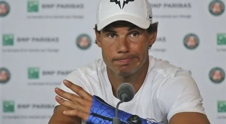 Rafael Nadal deja Abierto de Francia por lesión de muñeca