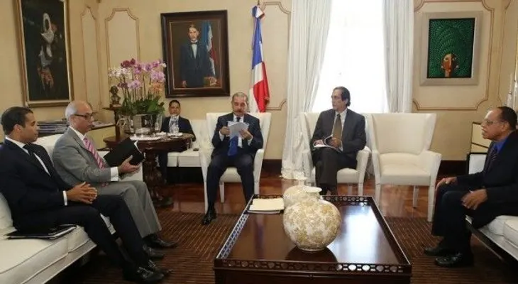 Comisión recomienda a Danilo Medina anular contratos venta terrenos Los Tres Brazos 