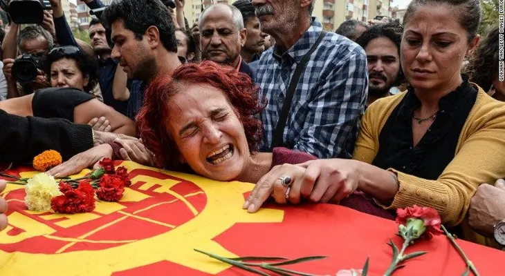 Autoridades turcas detonan paquete sospechoso tras ataque en Ankara