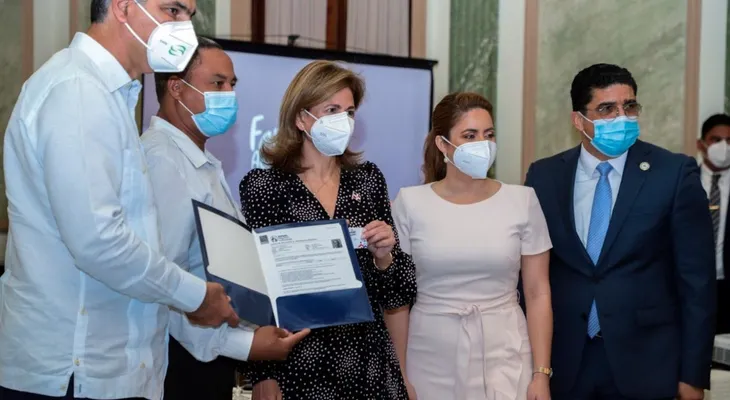 Gobierno presenta programa Familias Acompañadas para afectados por COVID-19