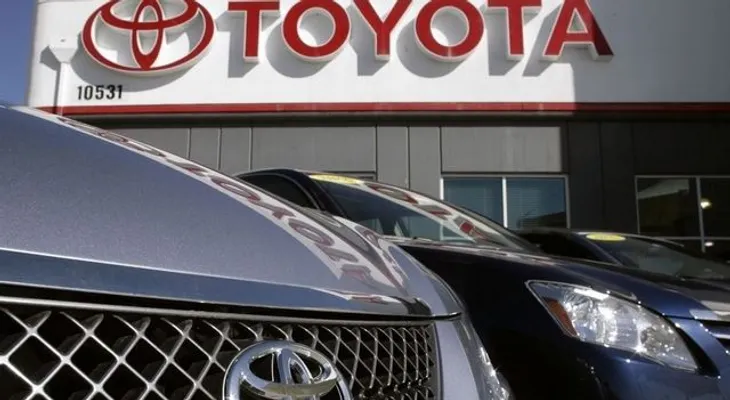EEUU obliga a Toyota a pagar $1,200 millones por falla de 2009