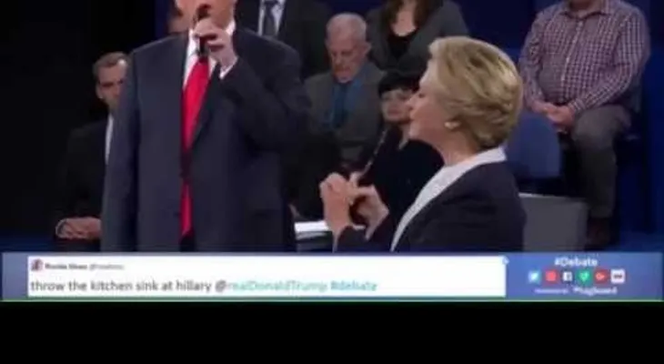  Trump y Hillary cantando juntos