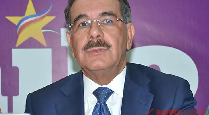 El primer match entre Miguel Vargas y Leonel Fernández