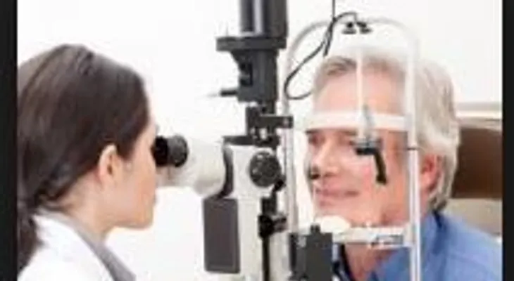 Médico dominicano crea válvula curaría el glaucoma (Video)