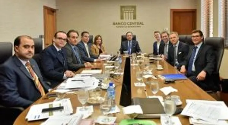 Valdez Albizu se reúne con inversionistas internacionales, interesados comportamiento macroeconómico de RD