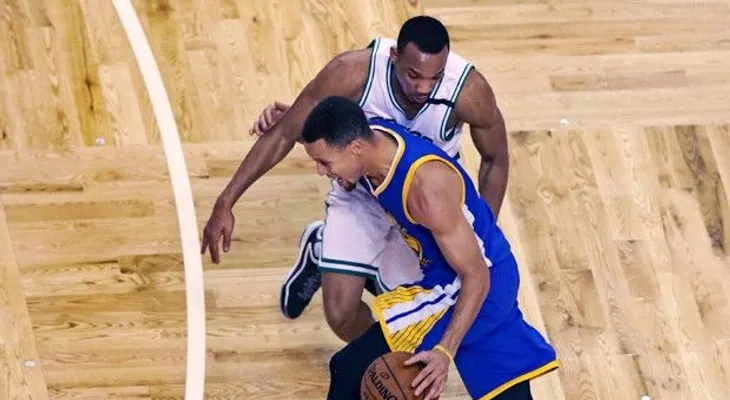 Warriors llevan su racha a 24-0; LeBron brilló