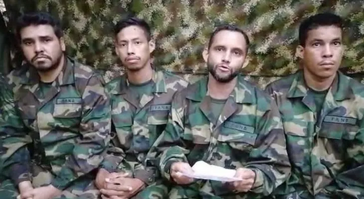 Liberan a ocho militares venezolanos secuestrados por disidentes de las FARC