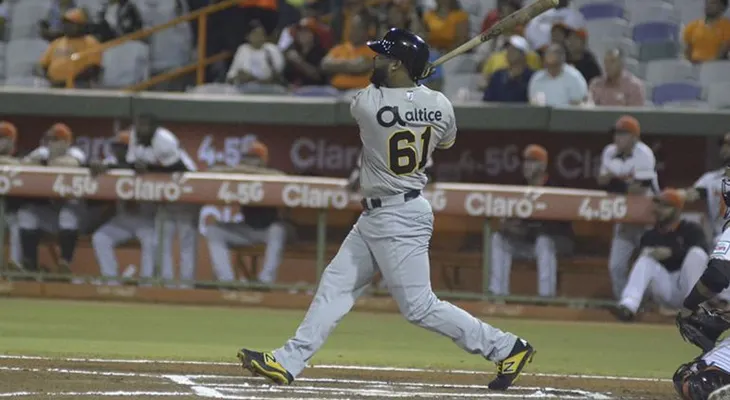 Aguilas se imponen a los Toros con ofensiva de Danny Santana y Luis Valenzuela