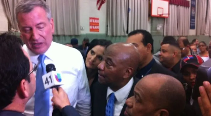 Coalición de Taxistas visita a senador dominicano Adriano Espaillat