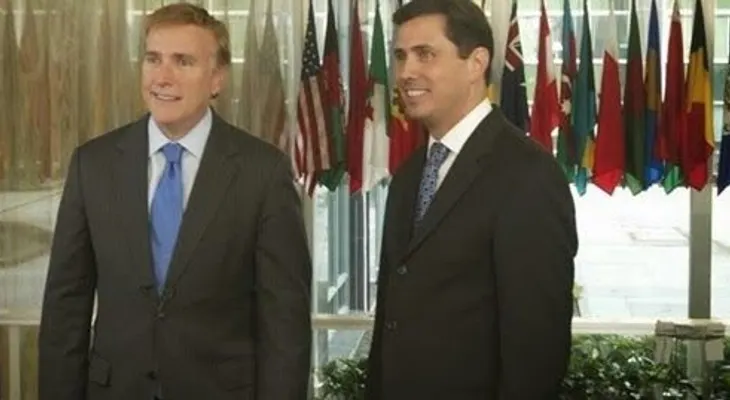 Video: embajador de EEUU en el país emite mensaje de presentación junto a su esposo