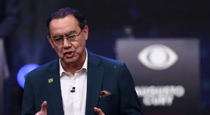 Augusto Cury respalda a Flávio Bolsonaro en el balotaje brasileño tras firmar ocho compromisos