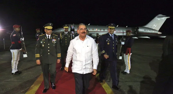 Tras participar en firma del acuerdo de paz en Colombia, Danilo Medina regresa a RD