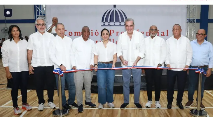 Abinader inaugura techado y remozamiento en Santo Domingo