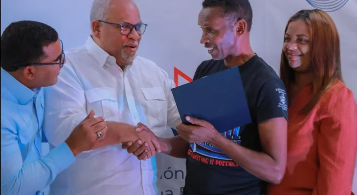 Promipyme entrega RD$45 millones en Dajabón para emprendedores