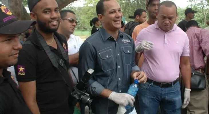 Juventud y Medio Ambiente realizan jornada de Gestión Ambiental en Puerto Isabela