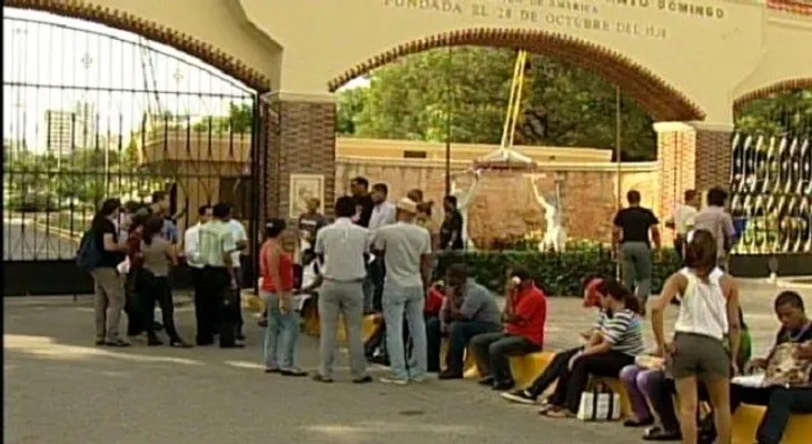 Estudiantes UASD reclaman inicio del semestre