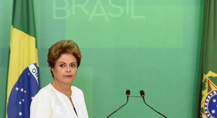 Congreso brasileño notifica a Rousseff que inició el trámite para un juicio político
