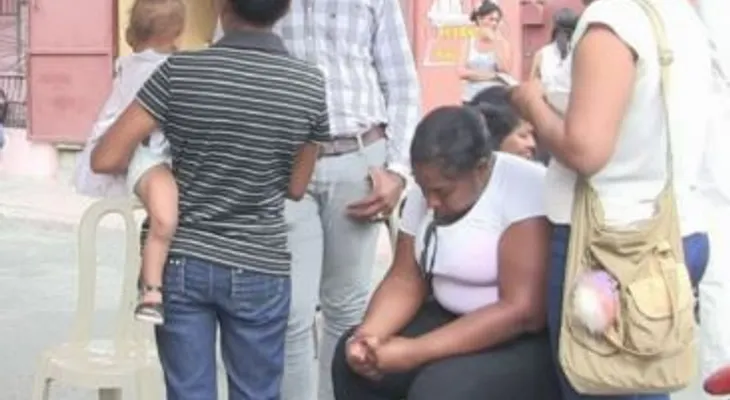 Familiares no quieren enterrar joven, porque dicen que suda por una brujería de un haitiano 