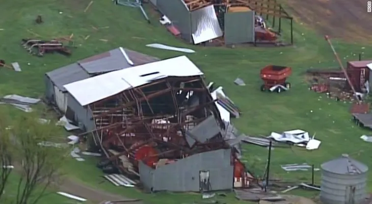 Tornados en Wisconsin y Oklahoma dejan al menos 2 muertos y decenas de heridos