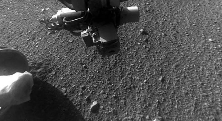 El Opportunity encuentra unas extrañas 'rayas de roca' en Marte