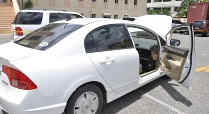 Desmantelan taller preparaba carros para transportar droga