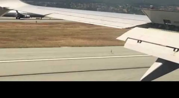 Dos aviones aterrizan a la vez en el aeropuerto de San Francisco