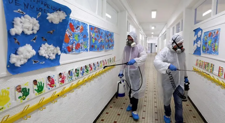 Francia cierra 70 escuelas en una semana por casos de coronavirus