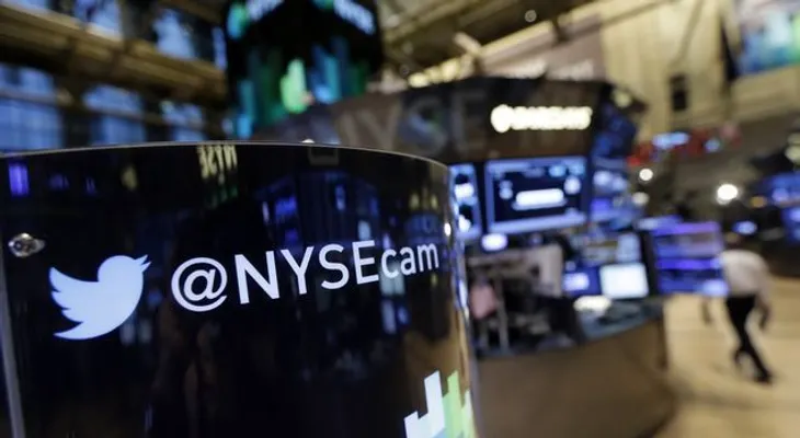 Twitter sufre pérdidas en último trimestre de 2013