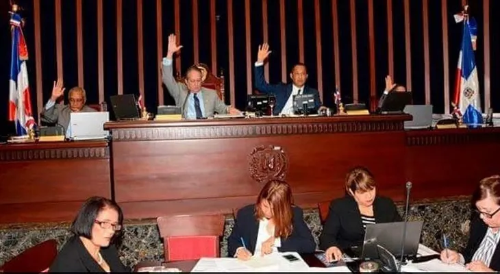Aprueban iniciativa que da poderes especiales a DM para enfrentar daños generados por las lluvias 
