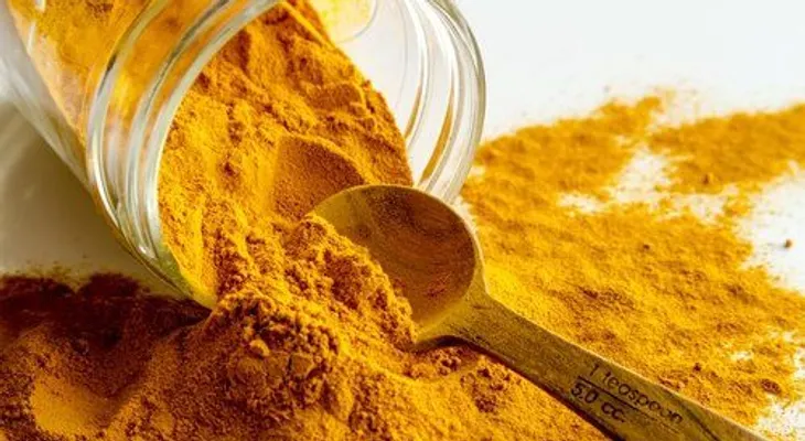 Efecto rejuvenecedor de la curcumina; saludable para el cuerpo