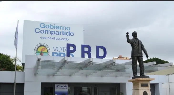 "Como el que no quiere la cosa? algo se incuba en el PRD"