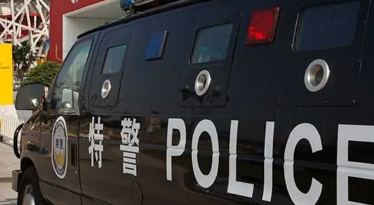 Un hombre mata a su padre, su madre y a 17 vecinos