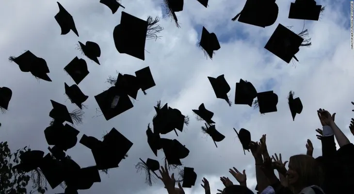 ¿Te acabas de graduar? Estas son las mejores empresas para empezar tu carrera