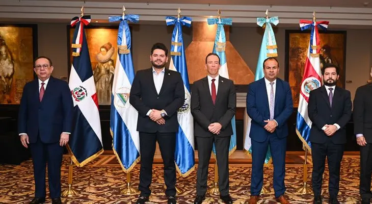Valdez Albizu lidera encuentros claves del CMCA y el CCSBSO