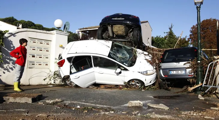 Un súbito diluvio mata a 16 personas en la Costa Azul francesa