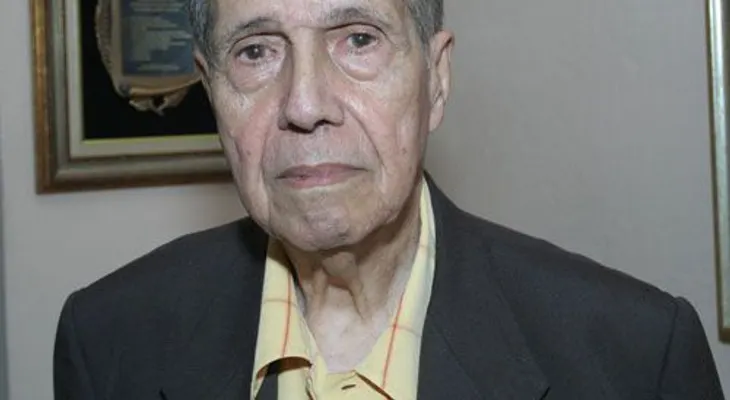 Fallece escritor Mariano Lebrón Saviñón