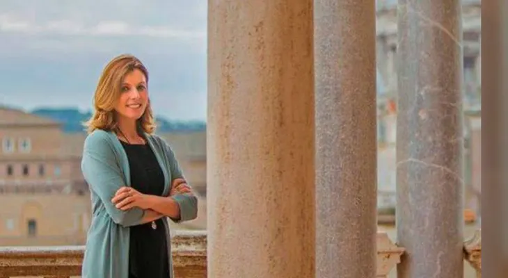 El papa nombra a una mujer como directora de los Museos Vaticanos