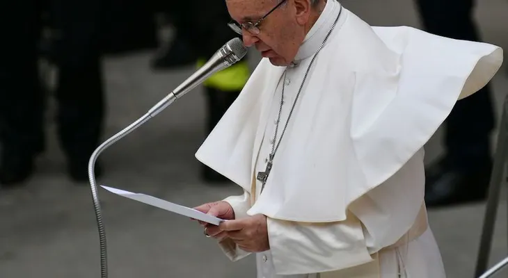 Papa Francisco reza por víctimas en Colombia y sigue sucesos en Venezuela y Paraguay